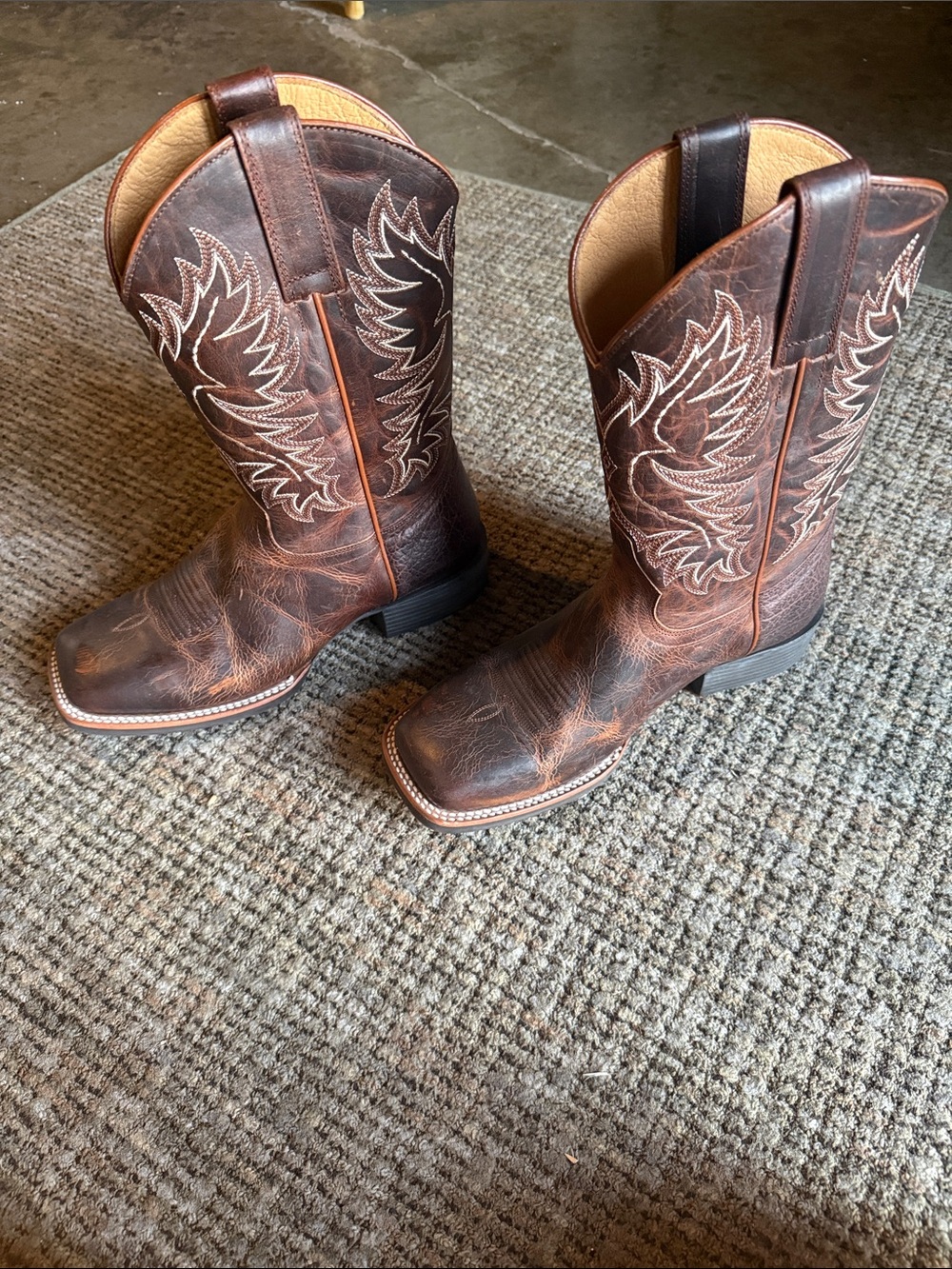 Classic Brown Western Cowboy Boots - Men's Durable Leather